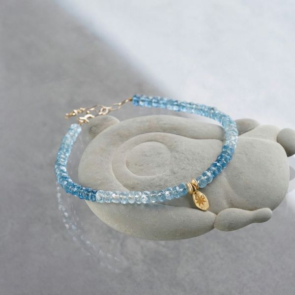 Aquamarine gradation bracelet /アクアマリン | Hariqua