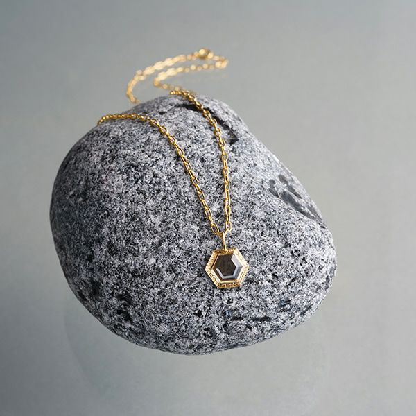 Obsidian pendulum necklace /オブシディアン.（ゴールド