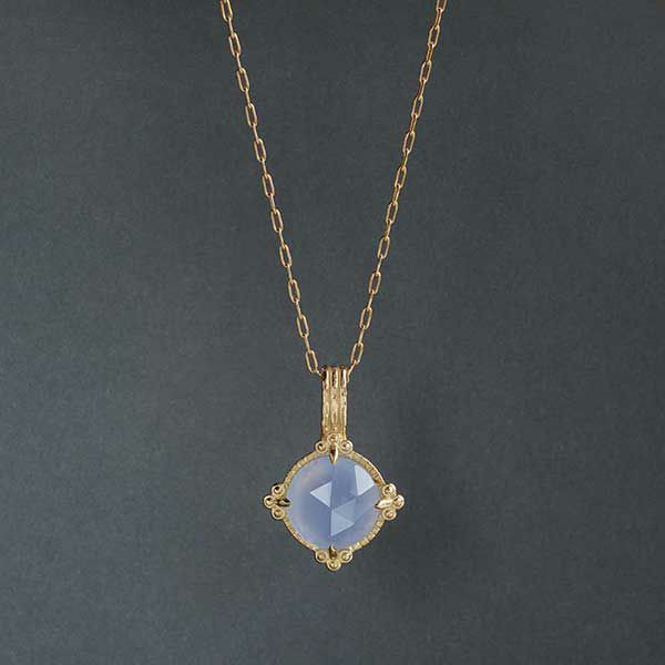 Blue chalcedony maria charm /ブルーカルセドニー . | Hariqua