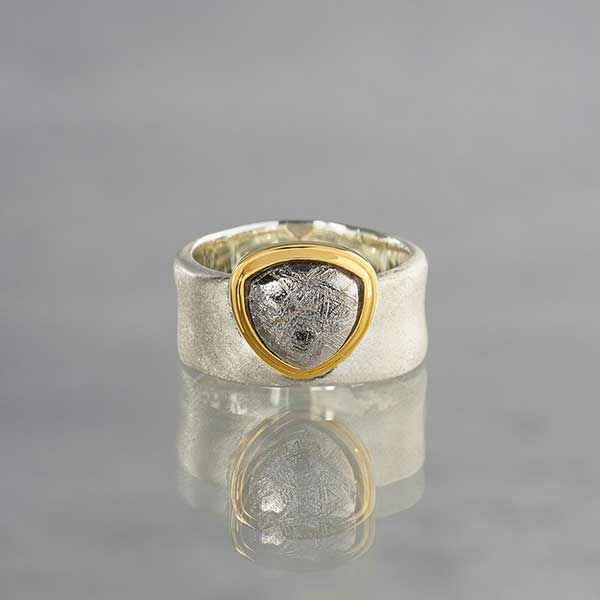 Muonionalusta meteorite combination ring / ムオニナルスタ隕石 