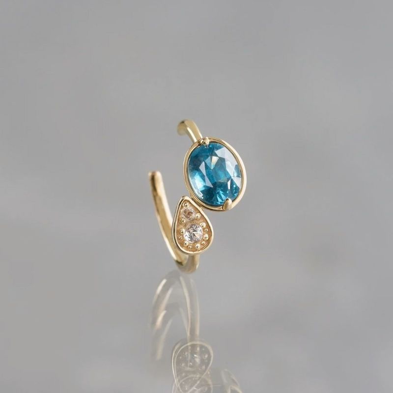 Green Blue kyanite × phenakite ear cuff /グリーン × ブルーカイヤナイト、フェナカイト. | Hariqua -パワーストーンジュエリー-