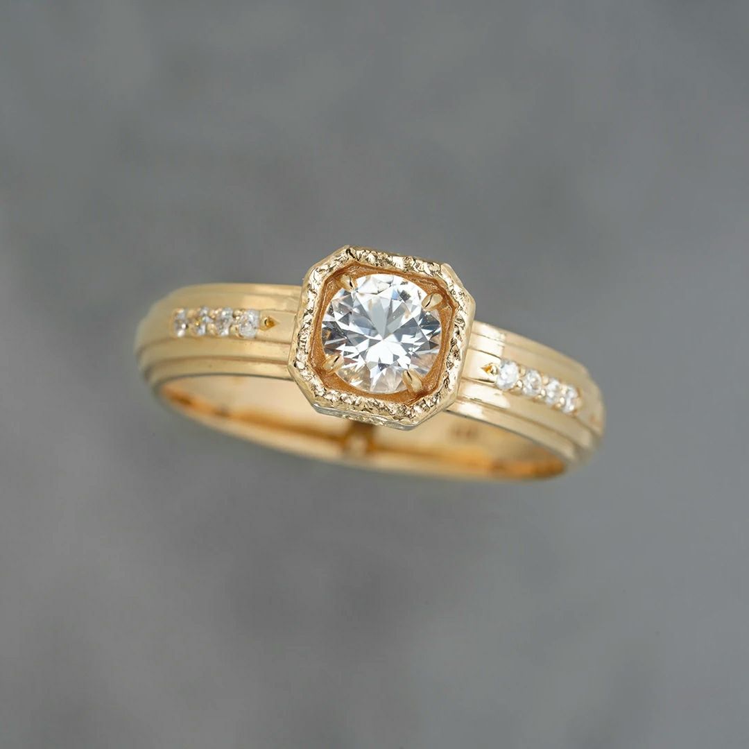 000000027353-01-l.jpg?t=