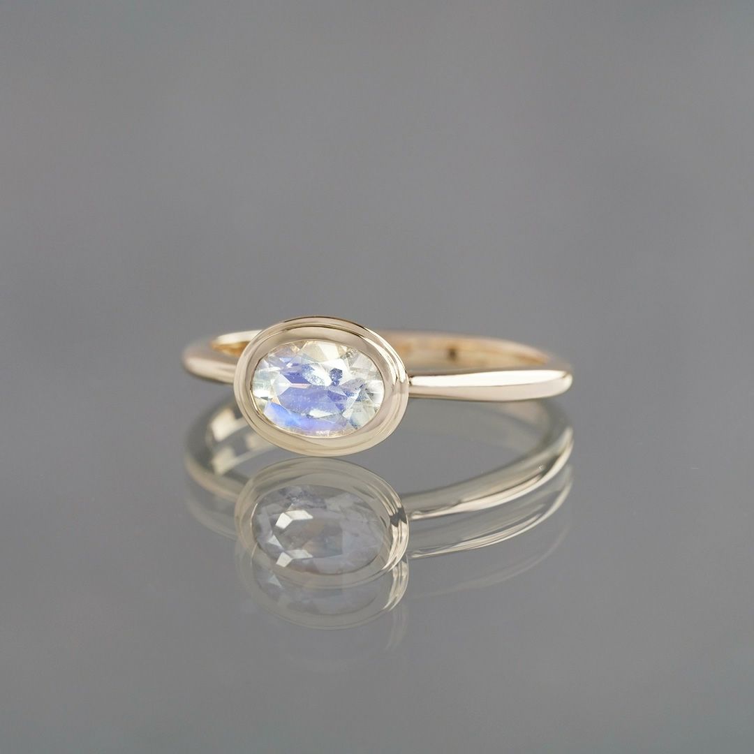 Rainbow moonstone rim pinky ring /レインボームーンストーン 