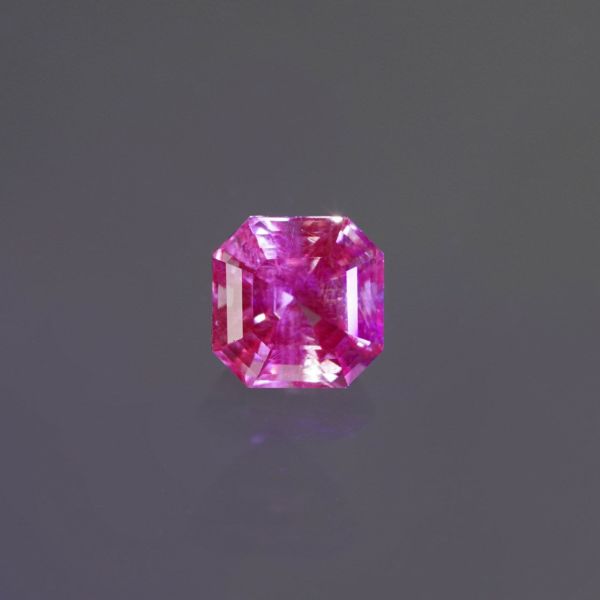 ハリックァ　マライアガーネット　チャーム Malaia garnet charm 1.38 /マライアガーネット | Hariqua