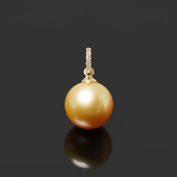 Gold pearl × Diamond charm /ゴールド真珠（パール） | Hariqua